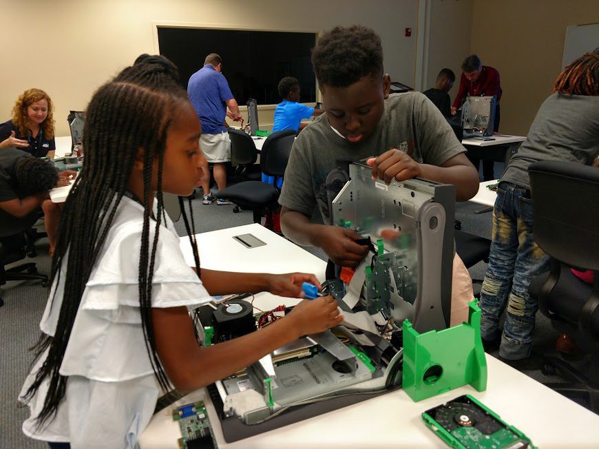 Middle Schoolers reconstruct a computer
