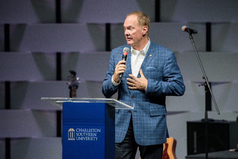 Dr. James Merritt speaks at the chapel