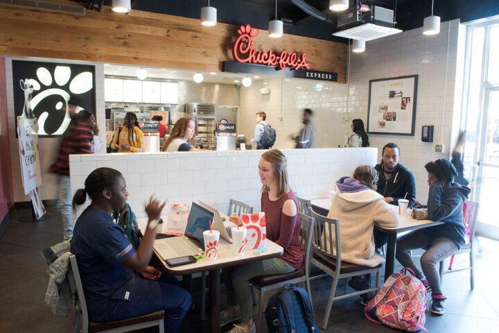 Virtual Tour Dining Hall 05 picture of chick-fil-a